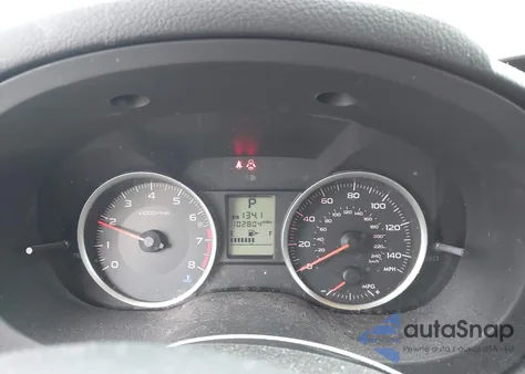 2014 Subaru Xv Crosstrek 2.0I Premium z USA, uszkodzony, nr VIN JF2GPAVC8E8289089